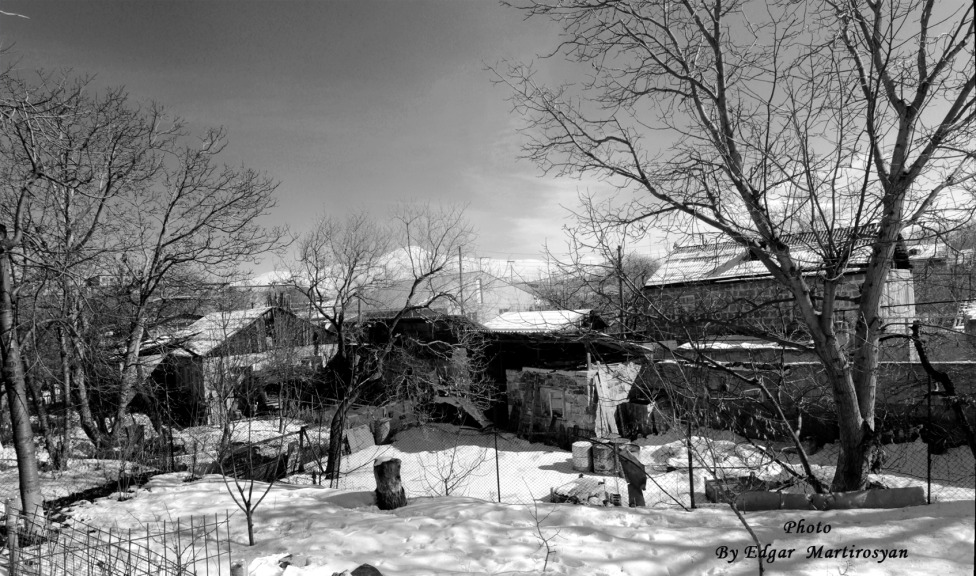 © Edgar Martirosyan - Old hut