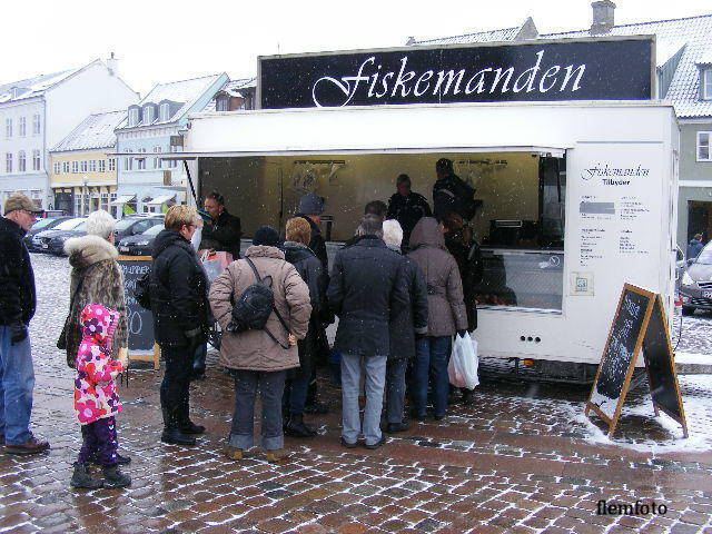 © flemming rasmussen - Street market