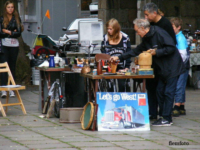 © flemming rasmussen - Street market