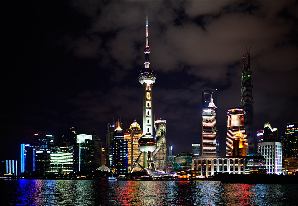 © Svein Wiiger Olsen - Shanghai by Night