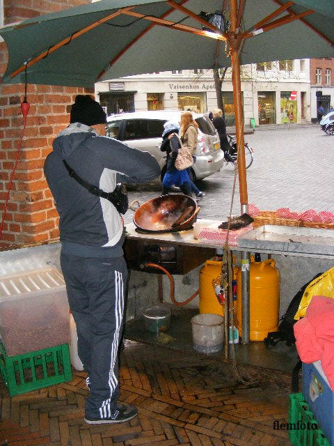 © flemming rasmussen - Street market